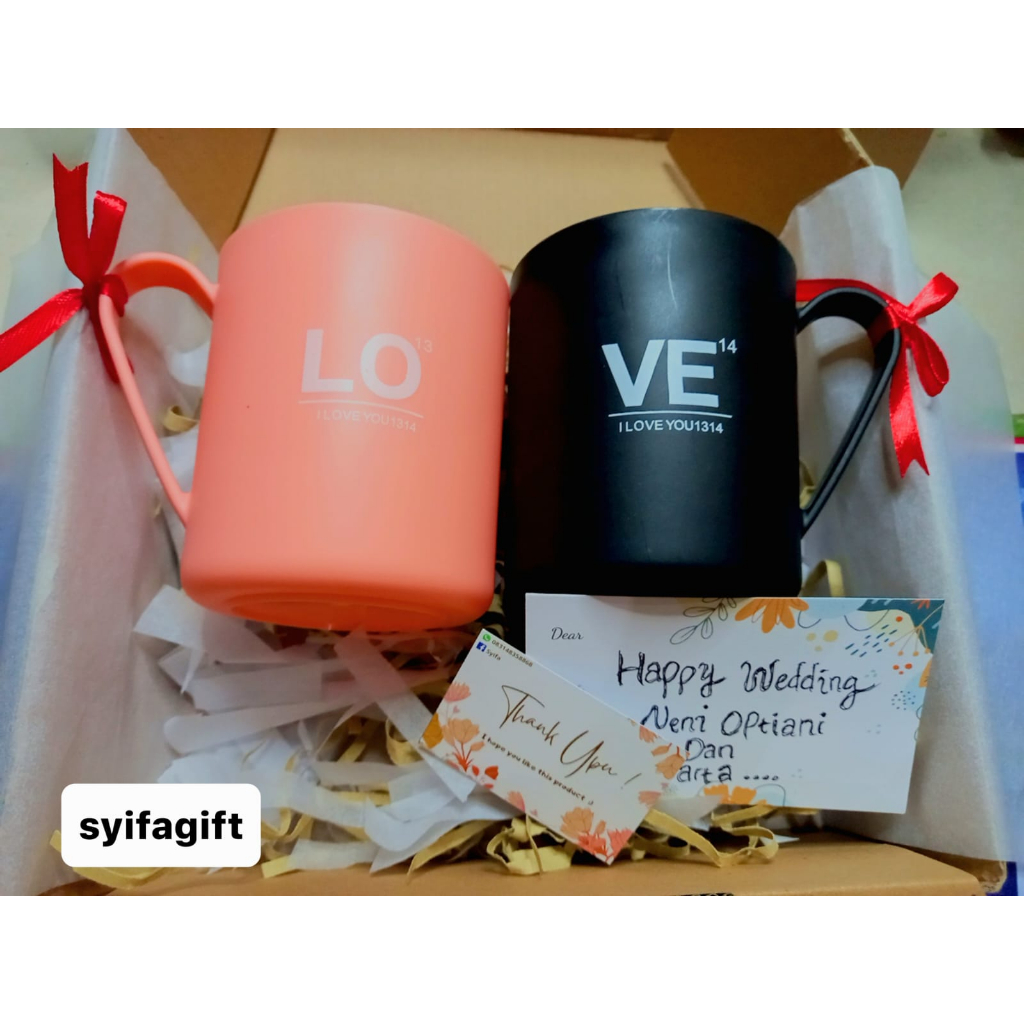 HAMPERS WEDDINGS< HAMPERS GELAS COUPLE