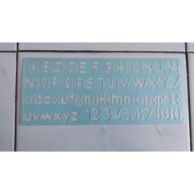 

MISTAR SABLON BESAR 28 CM X 12 CM / MISTAR ANGKA / MISTAR HURUF ABJAD