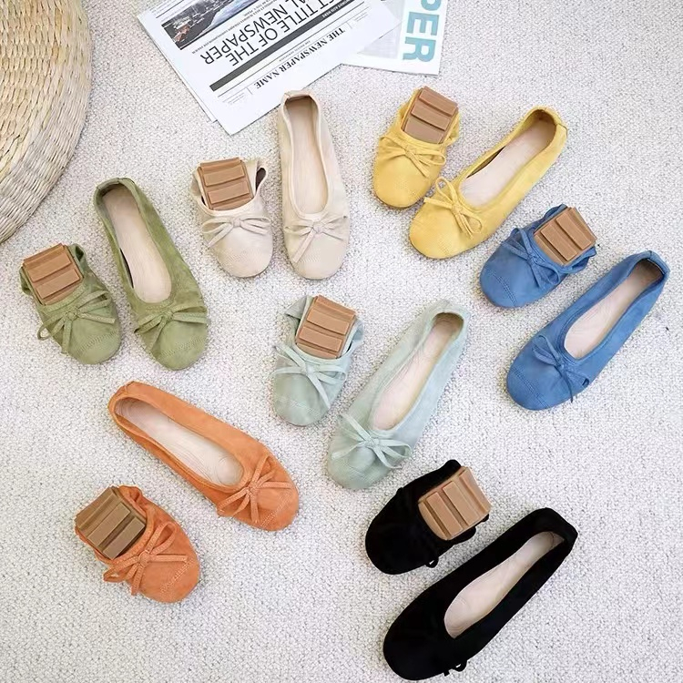 Korean Egg Roll Shoes Slip On Elastic Suede Flat Shoes Sepatu Wanita 5364 (36-40)