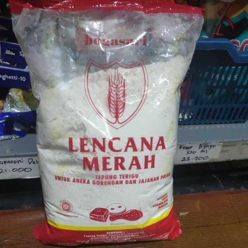 

Tepung Terigu Lencana Merah 1kg