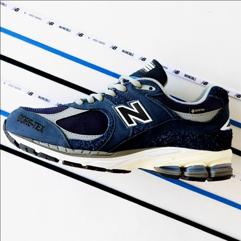 N.HOOLYWOOD x INVINCIBLE x NEW BALANCE 2002R GORETEX M2002RXH