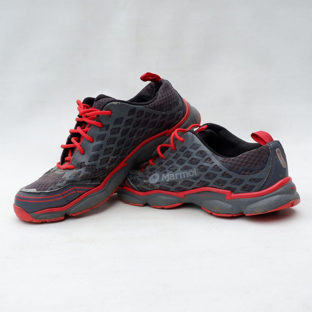 Sepatu Marmot