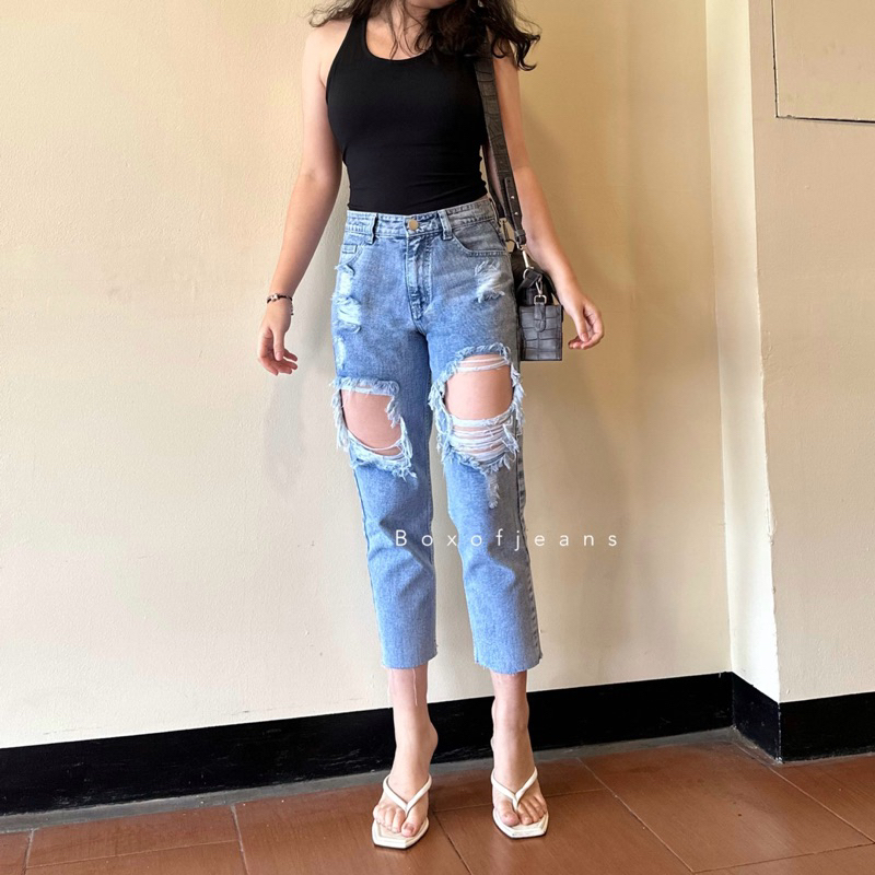 Boxofjeans - CLARYN Ripped Boyfriend Jeans - SNOW ACID