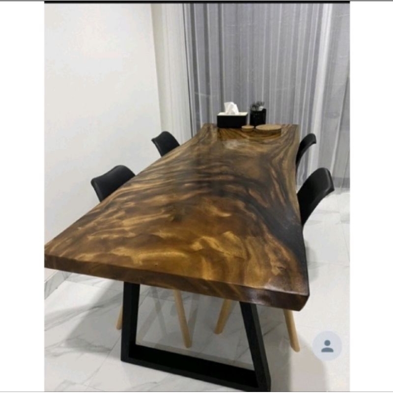 meja makan solid trembesi kaki besi