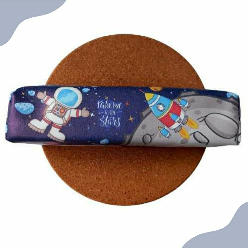 

Tempat Pensil Karakter Kotak Pensil Zipper Tepak Mini Astronot Doraemon Nobita Spiderman Batman