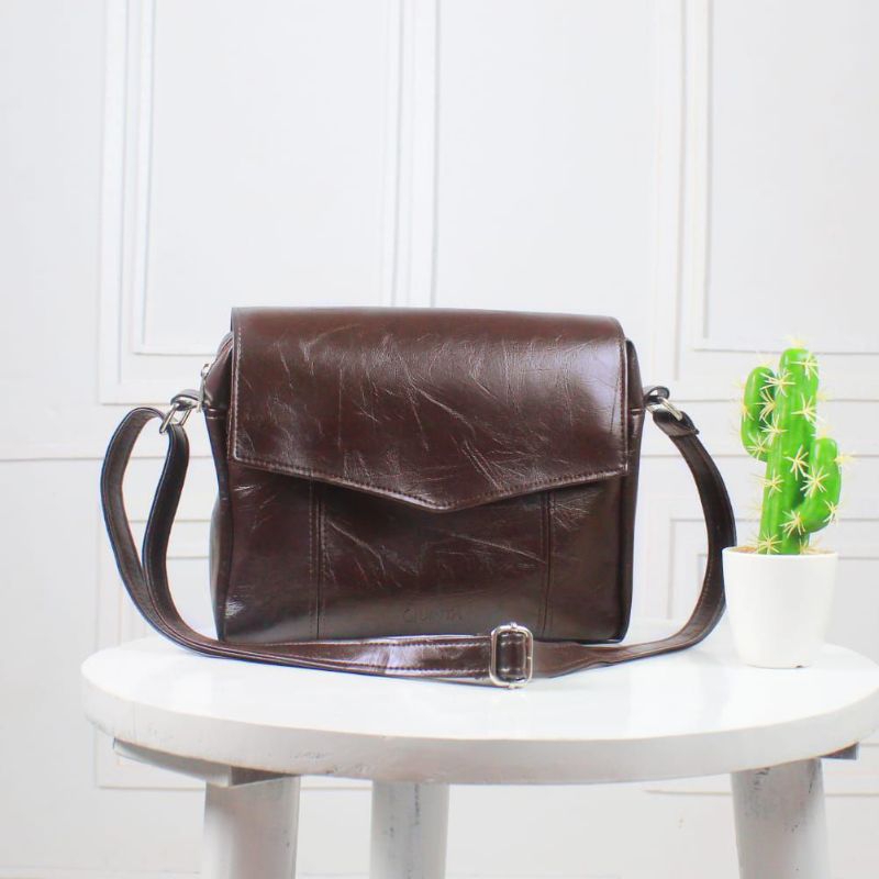 Tas slempang Ammar bag Quinta