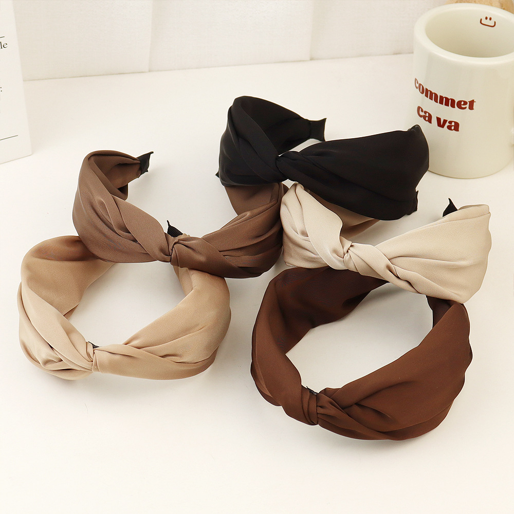 T&amp;Y Bando Scrunchie Wanita Simpul Satin 6735 Bandana Korea Anti Patah Headband Wanita Desain Silang Aksesoris Fashion Wanita Murah Import