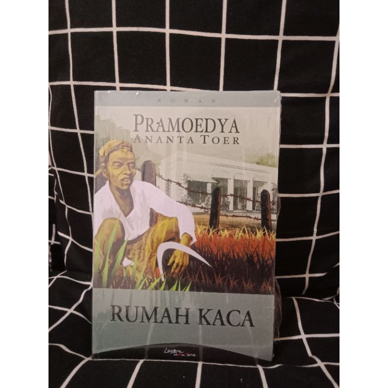 Buku Pramoedya Ananta toer rumah kaca By Roman