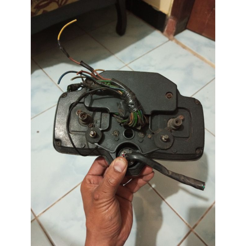 SPEEDOMETER GL100/125