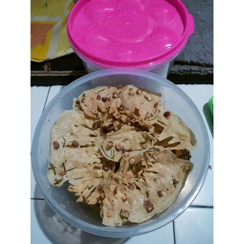 

peyek kacang, dawu/udang rebbon