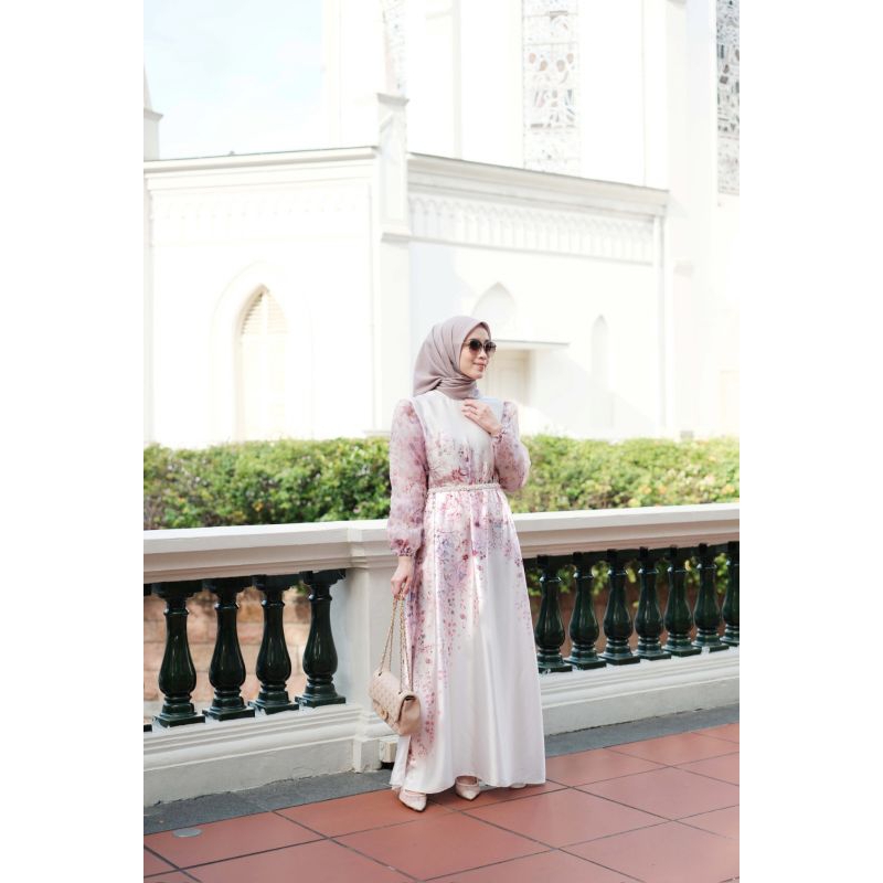 Laluna Signature Dress by Vanilla Hijab