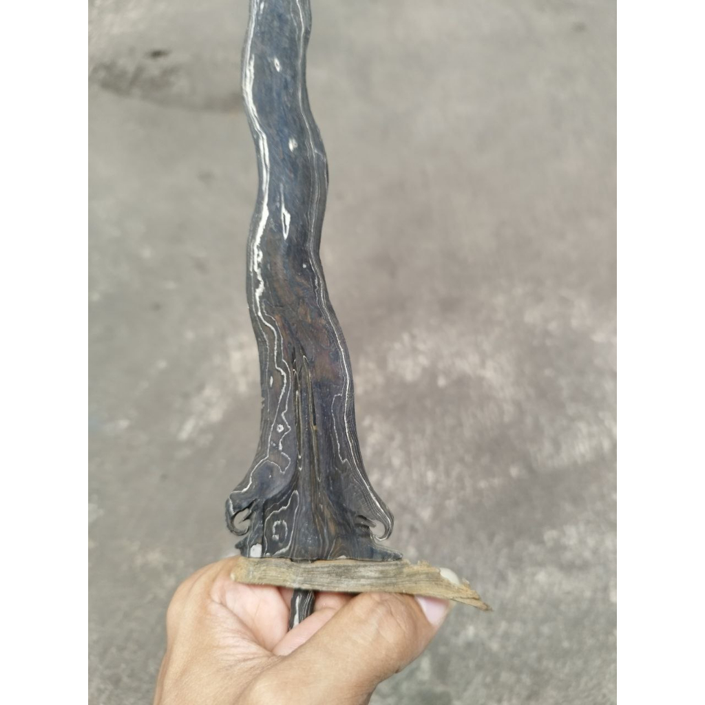 Keris KamardikanLuk 9 Karno Tanding Ngulit Semongko