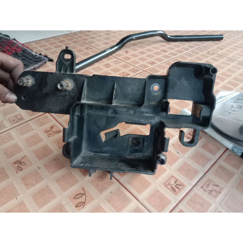 wadah aki Byson karbu