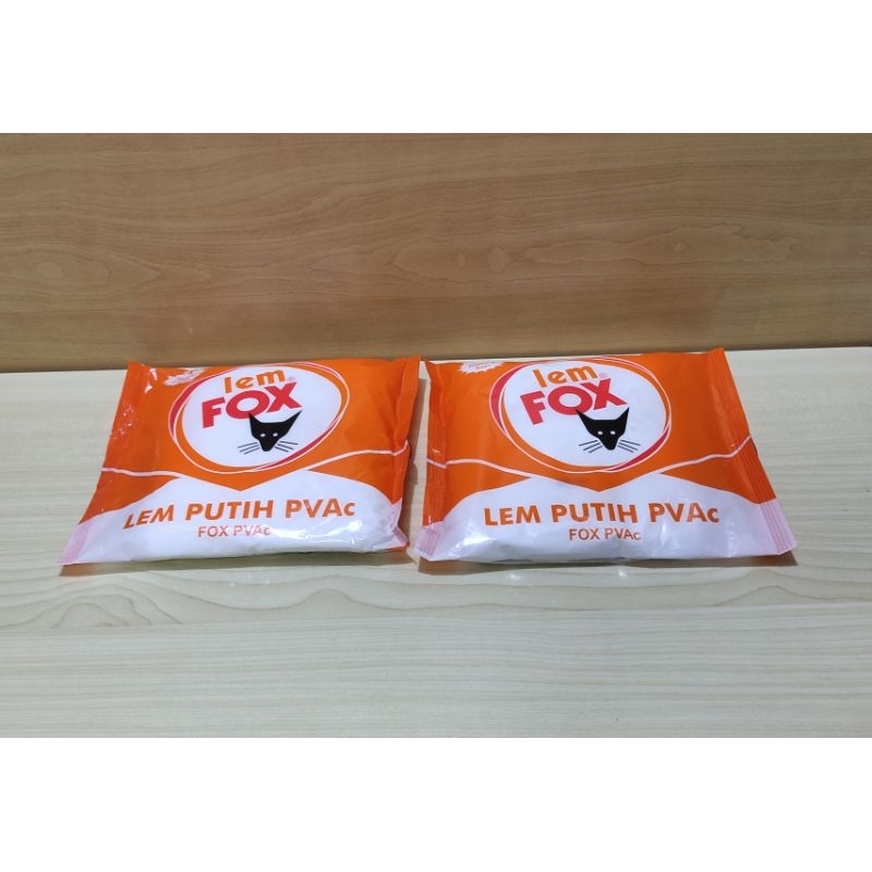 

Lem fox plastik orange 400g