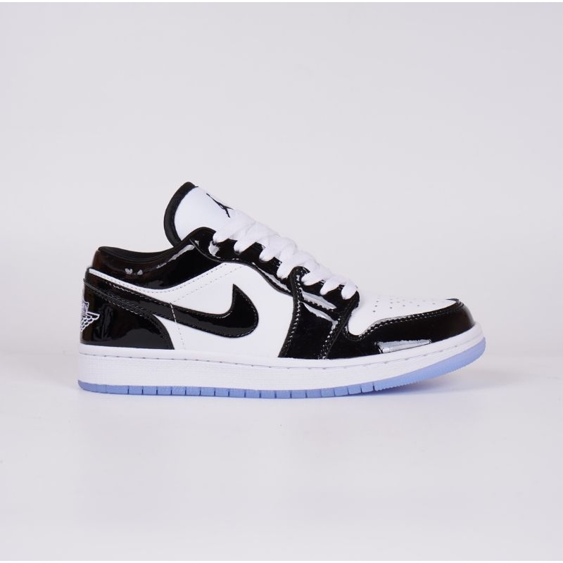 Sepatu Nike Air Jordan 1 Low SE Concord