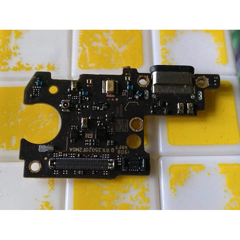 BOARD CHARGER/BOARD CAS KONEKTOR CAS XIAOMI MI 9SE ORIGINAL COPOTAN