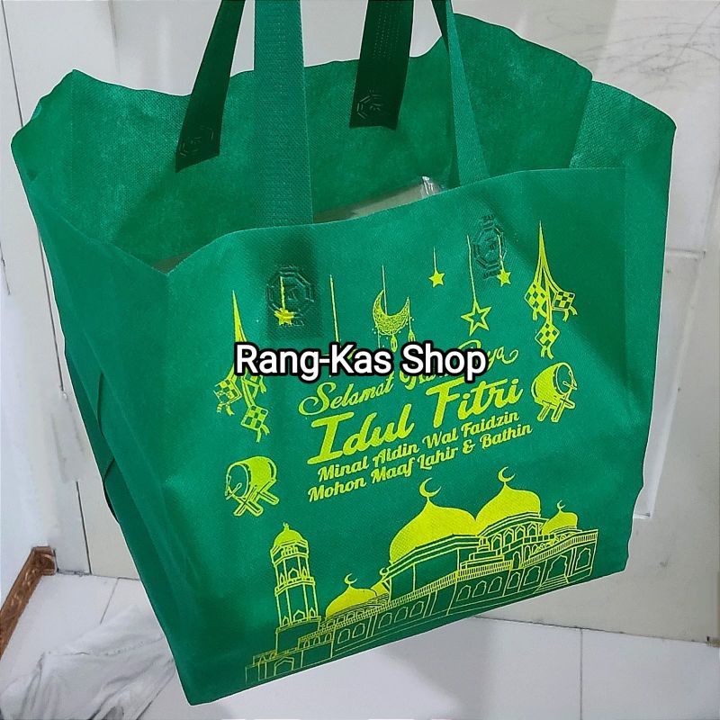 

Tas kue Lebaran Idul Fitri Spunbond 25x25cm isi 12pcs