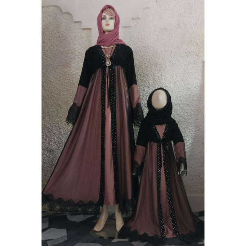 Nara abaya abaya Tania couple