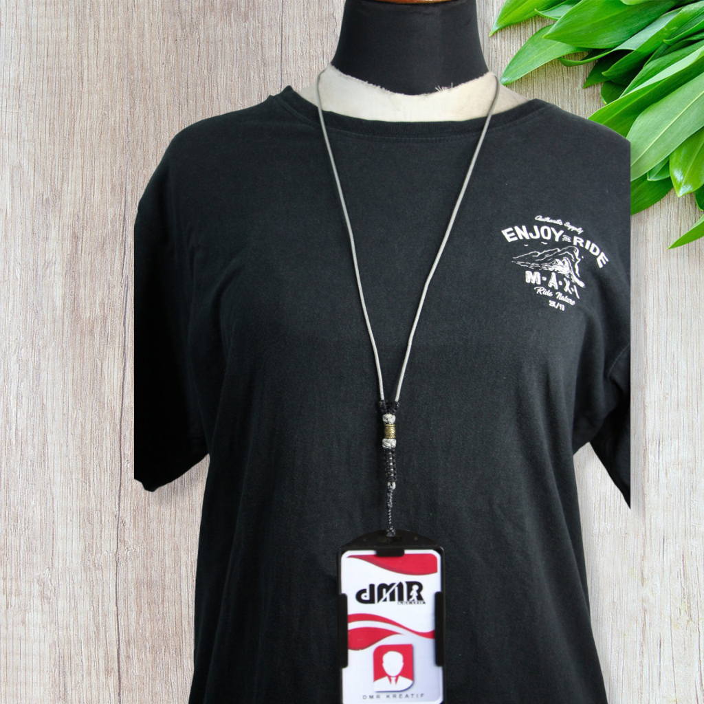 

Card Holder ID Card Kalung Holder Name Tag Souvenir Lanyard Gantungan Kalung ID Card Name Tag Tali Paracord Prusik Kode ID E DMR Kreatif