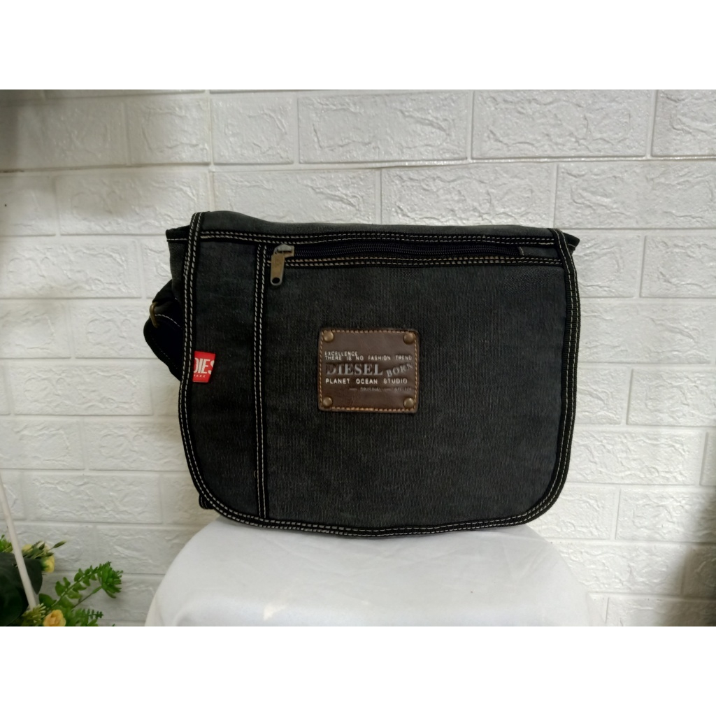 tas selempang diesel ready original