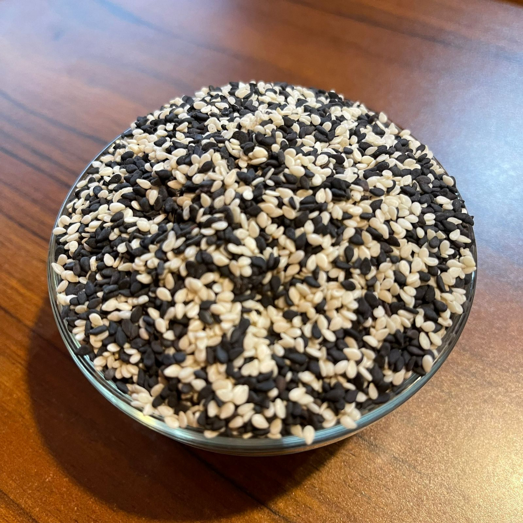Wijen Campur Hitam Putih 1Kg / Mix Sesame Seeds 1Kg