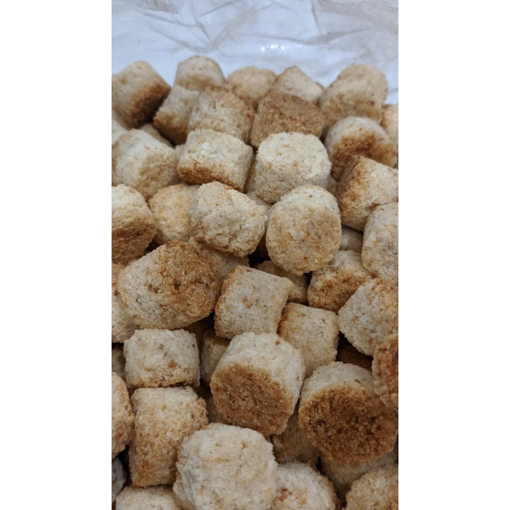 

SAGON KELAPA/KUE KERING/JAJANAN KEKINIAN/KUE MANIS/KUE SAGON