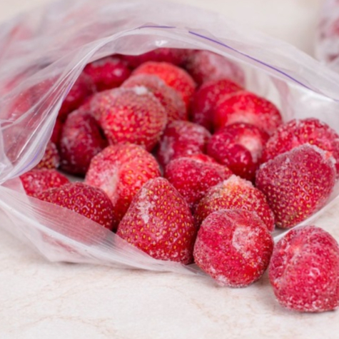 

Strawberry Frozen 1kg - Buah ABOVE