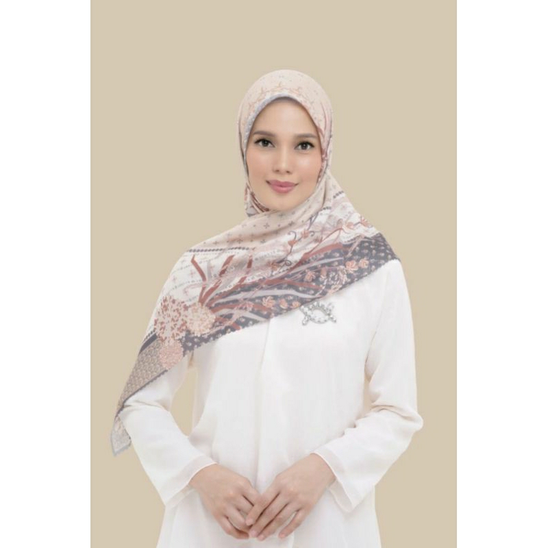 Dayu Scarf by Wearing Klamby