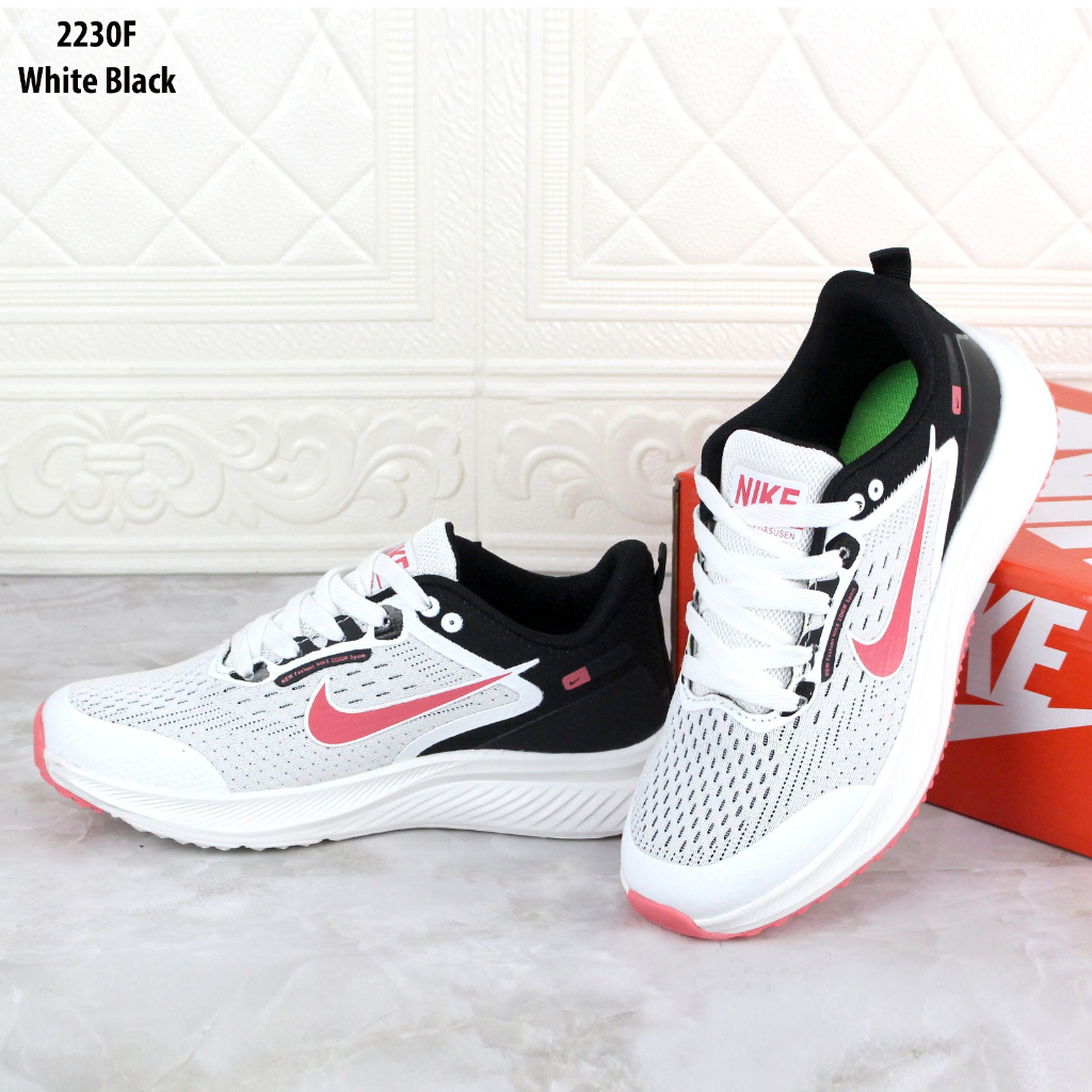 SEPATU CEWEK NK ZOOM 2230F