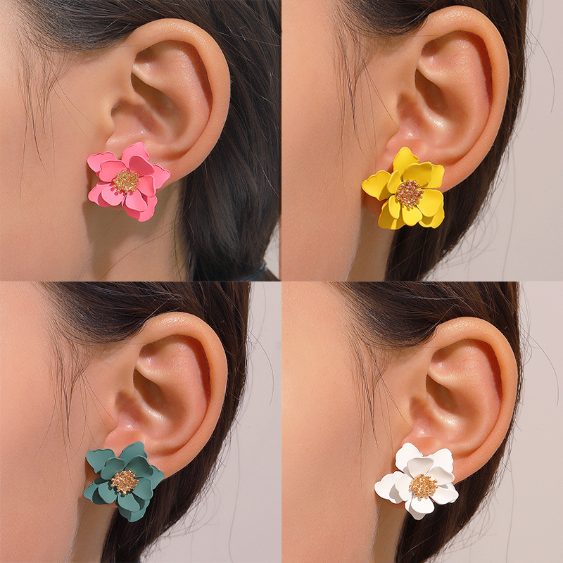 Anting Wanita Model Bunga Lacquer Flower Matte Import