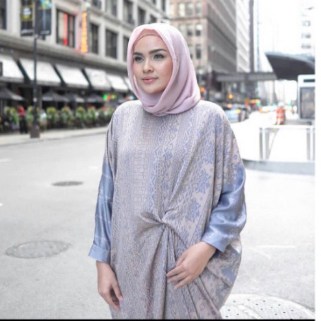 dress lebaran ria Miranda kaftan basamo kaftan minang