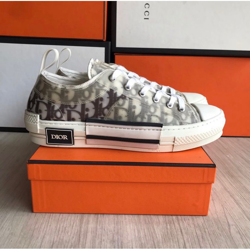 Dior B23 Oblique Low Top Sneakers size 42, in good condition