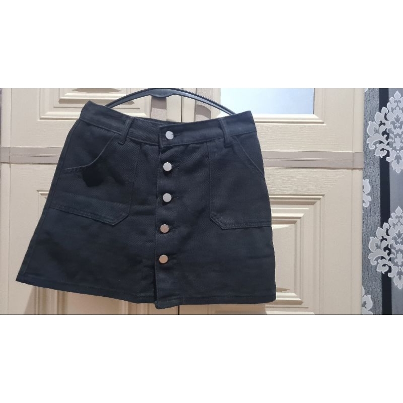 Rok Celana Denim Hitam