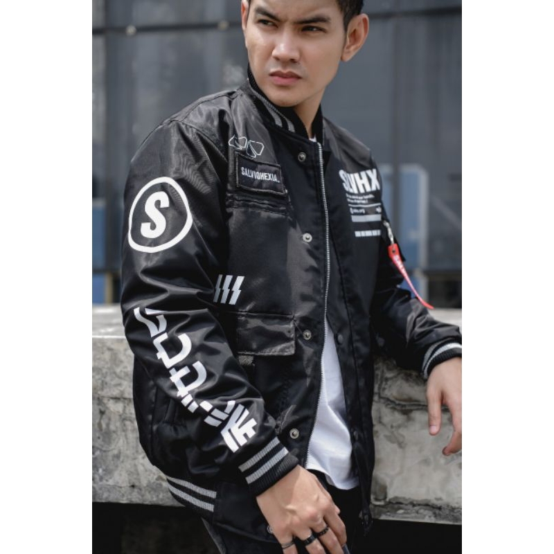 Jaket Bomber Outdoor Putih - Hitam  Addict Southwek Branded  SALVIO HEXIA