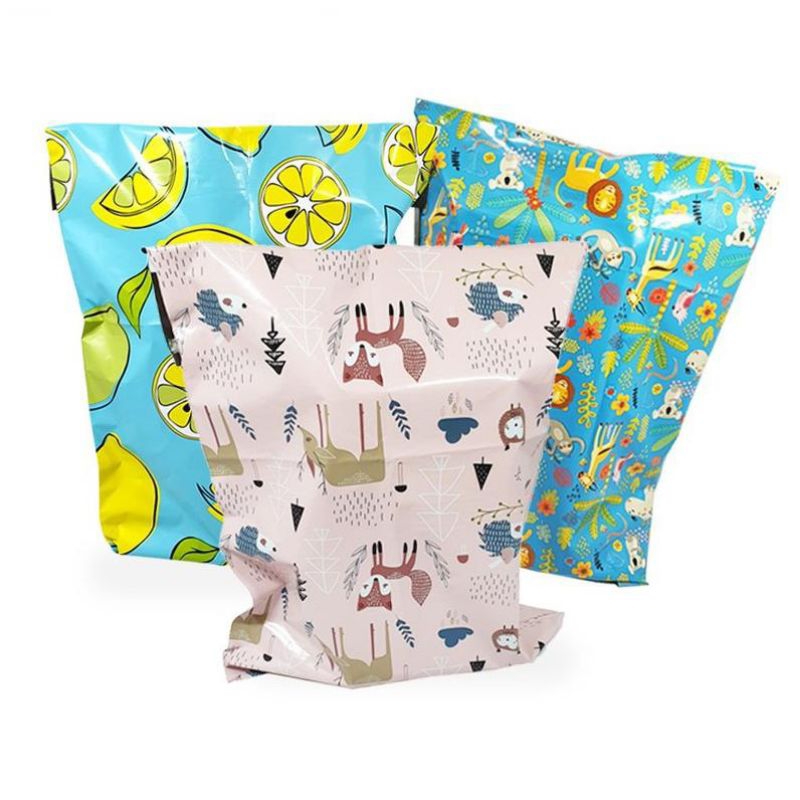 

Kertas Kado ( Khusus Untuk Bungkus Baju Dan Perbotolan )