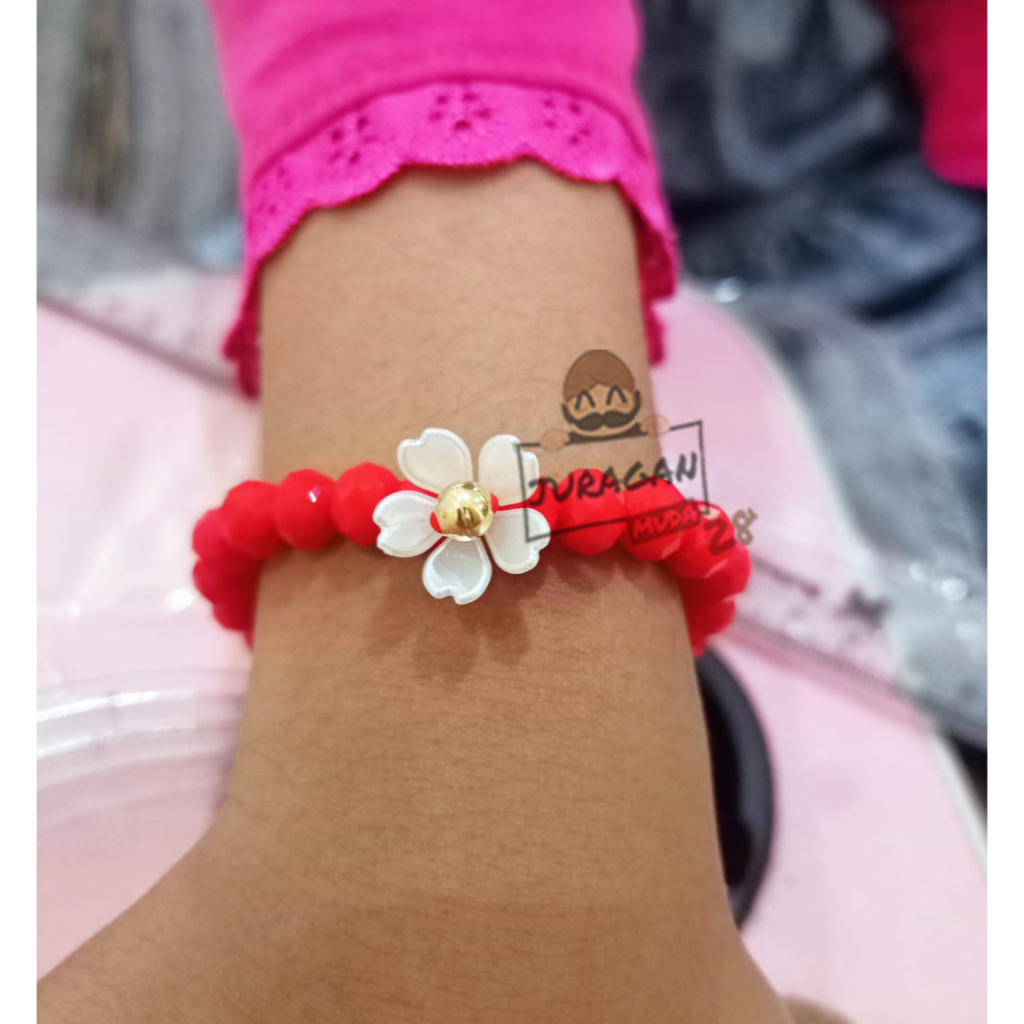 Gelang Tali Cristal Ceko Merah Bunga 1 Liontin Emas Asli karat 10k