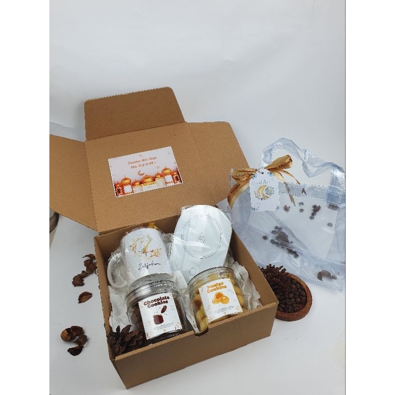 

Paket Hampers Luar Kota