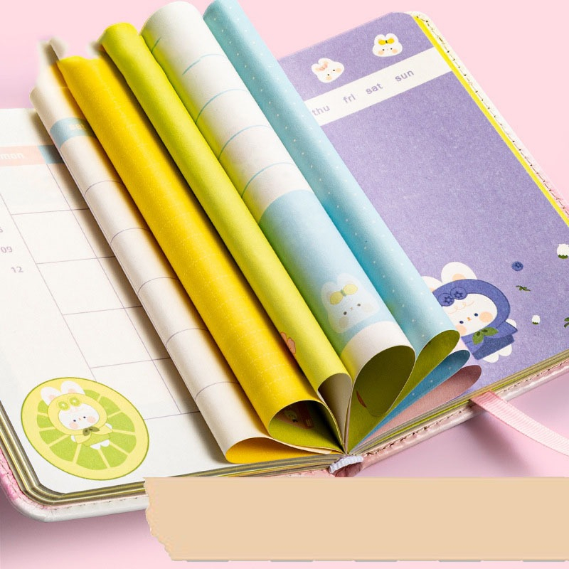 BUKU DIARY FREE SQUISHY PEN 10 WARNA MAGNET LUCU BINDER JOURNAL PLANNER ANAK TRANSPARAN BUKU CATATAN HARIAN ANAK SEKOLAH MOTIF KARTUN LUCU LOOSE LEAF NOTEBOOK MEMO BISA DILEPAS GAYA JEPANG DAN KOREA @banyak