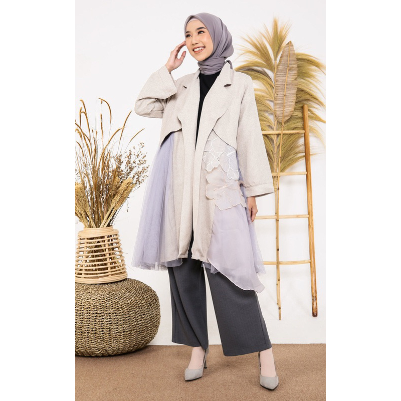 JENNA & KAIA Sidra Outer - Creme