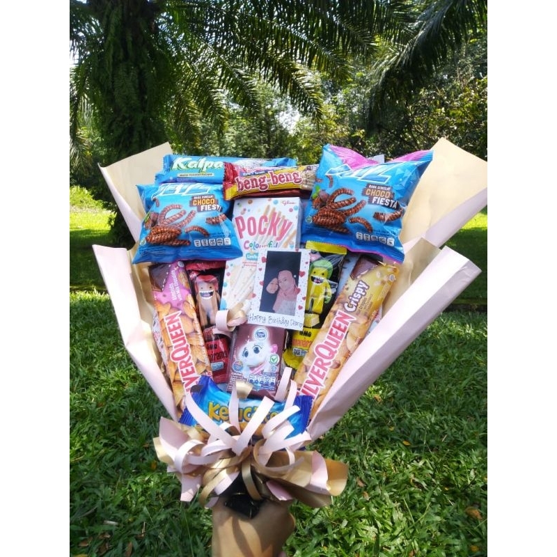 Buket snack untuk ulang tahun, wisuda dll