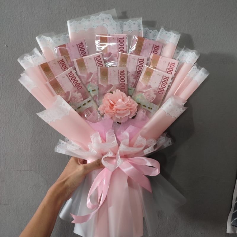 Buket bouquet wisuda pernikahan ulang tahun dan acara besar bisa request warna dan tambah kartu ucapan