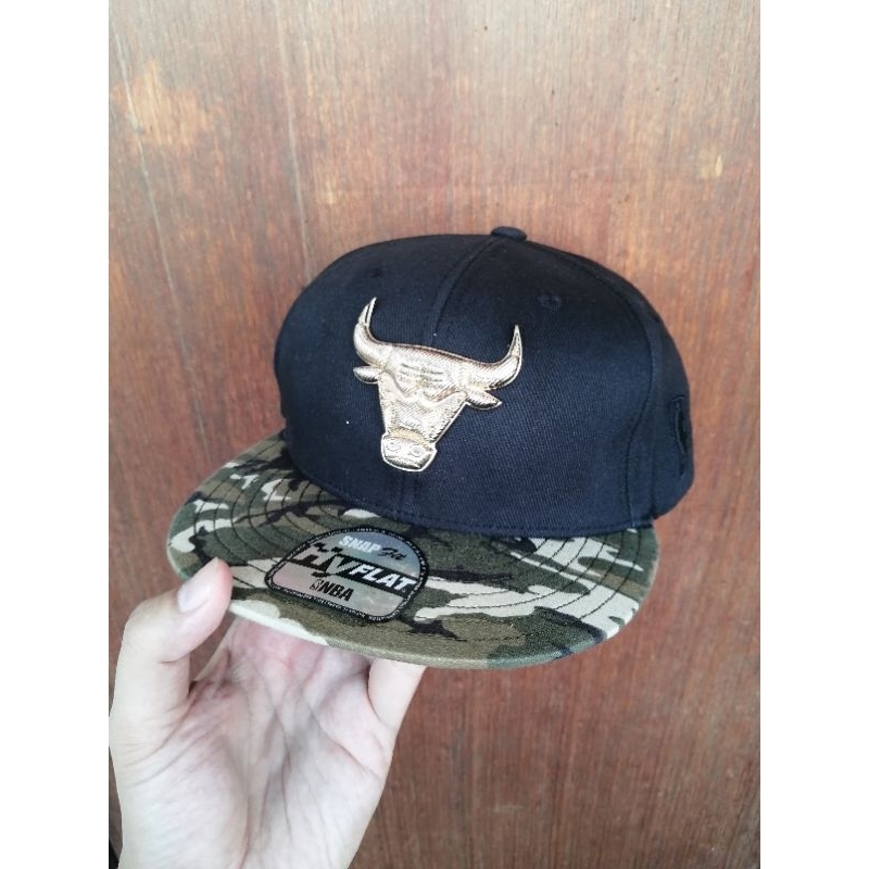 Topi Snapback NBA Hyflat Chicago Bulls Besi Two Tone Hitam Camo