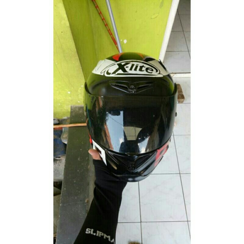 helm xlite x802 repaint lorenzo