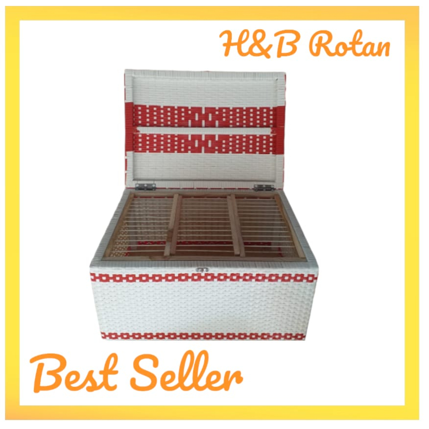 Kisa Merpati, Kisa Burung Dara Satu Pintu Kapasitas Satu Pasang Warna Putih List Merah Polos Atau Re