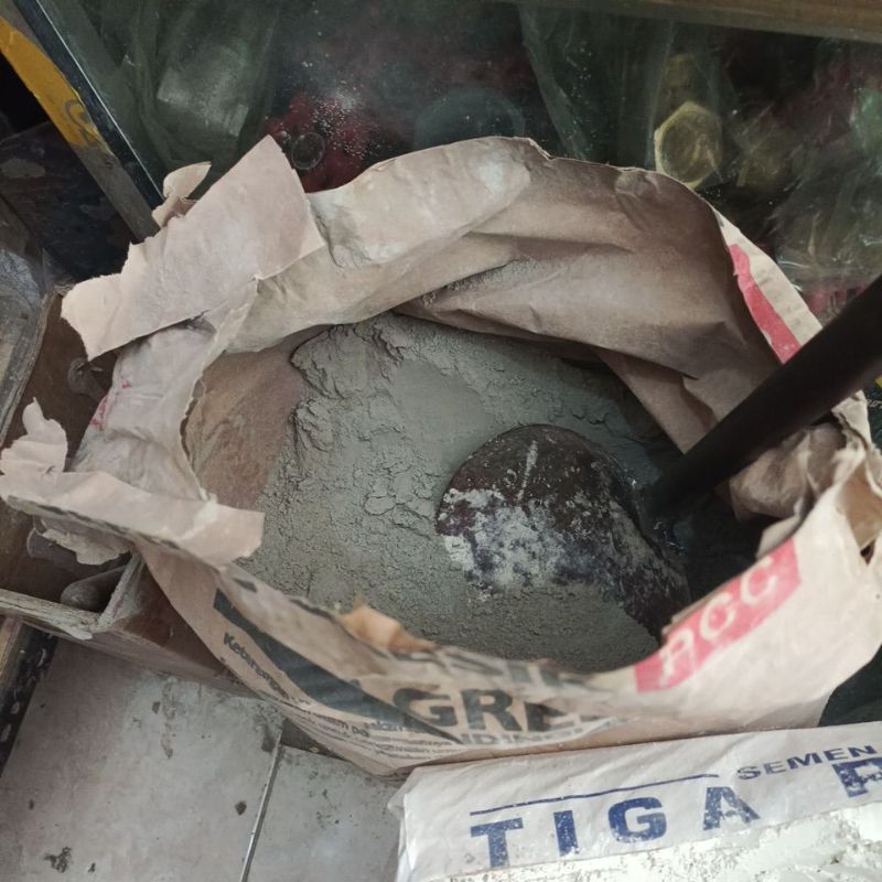 Semen gresik ecer per kg ready