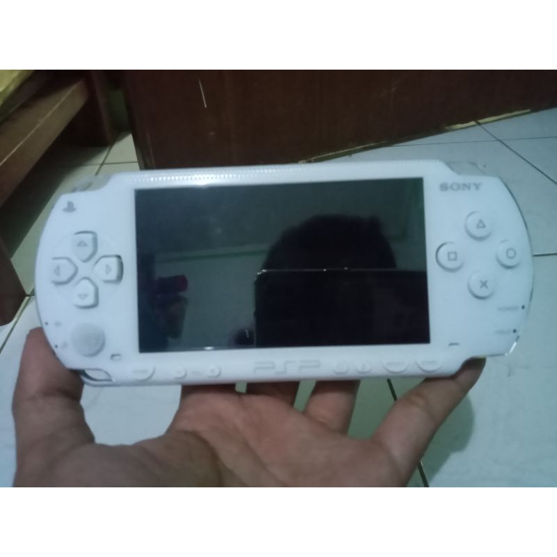 psp baru pemakaian 2 bulan