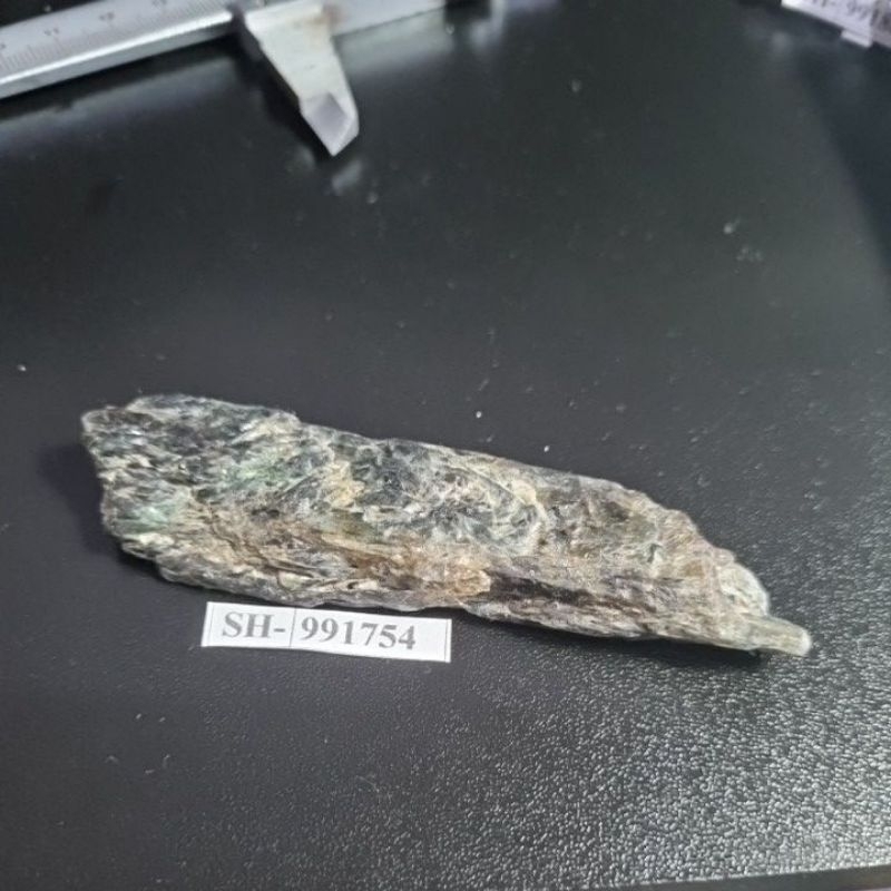 KYANITE ROCKSTONE AFRICA BATU ASLI