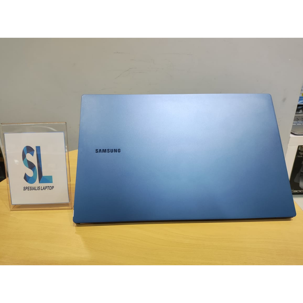 LAPTOP SAMSUNG GALAXY BOOK PRO 15 i7 1165G7 16GB 512GB SSD 15 FHD AMOLED WIN11