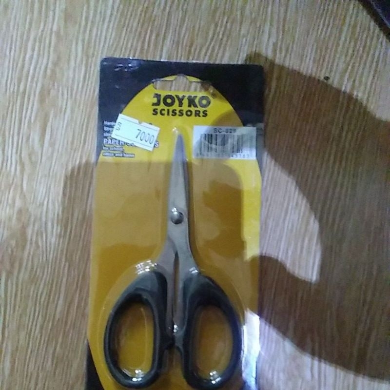 

gunting joyko sedang