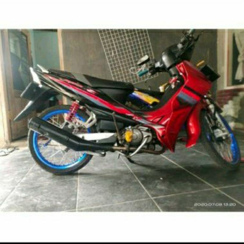 Striping Jupiter Z old merah glossy